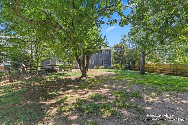 Building Photo - 8730 Fieldgate Dr
