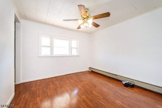 Building Photo - 18 Pulaski St