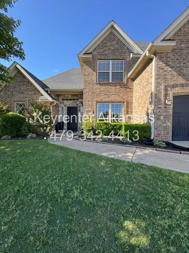 Building Photo - Beautiful Home | Prime Location