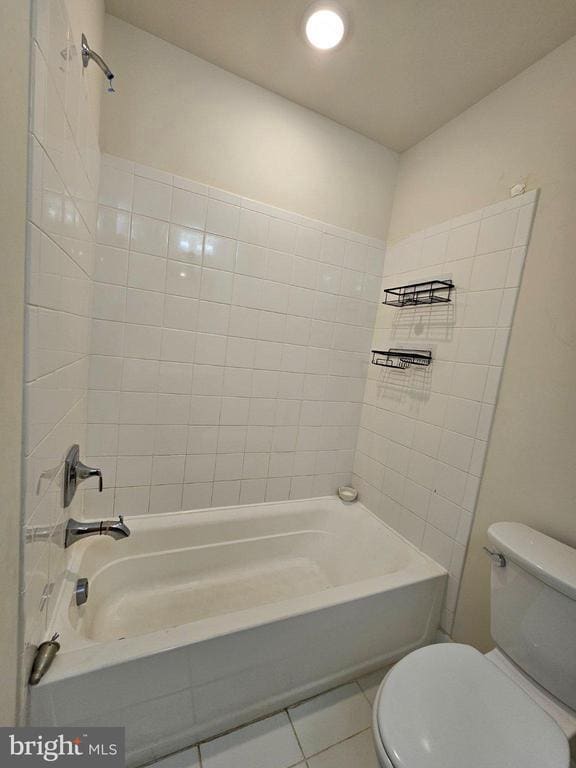 Building Photo - 414 Waverley Dr
