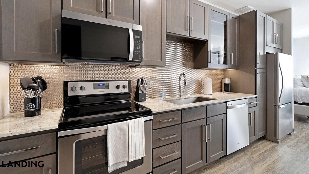 Building Photo - 3001 Crockett St