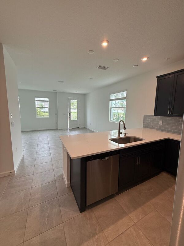 Building Photo - 4196 Sadler Rd
