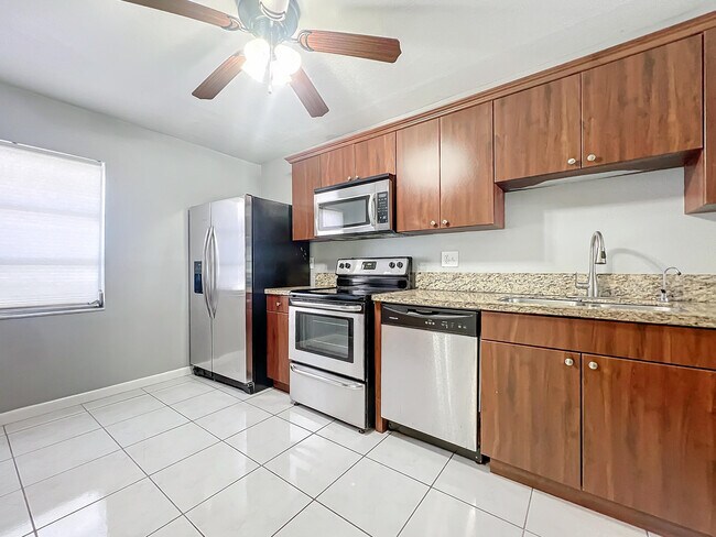 Building Photo - 5775 Fernley Dr W