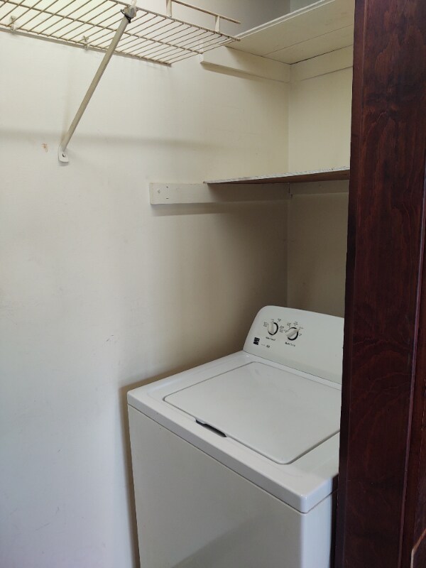 Building Photo - 206 Sellersville Dr