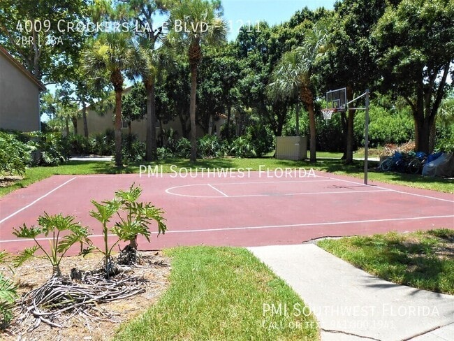 Building Photo - 4009 Crockers Lake Blvd
