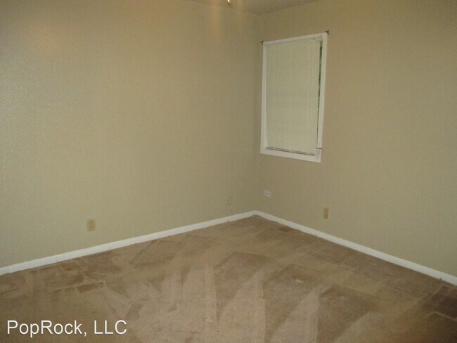 Building Photo - 4 br, 2 bath House - 1900 Bittersweet Avenue