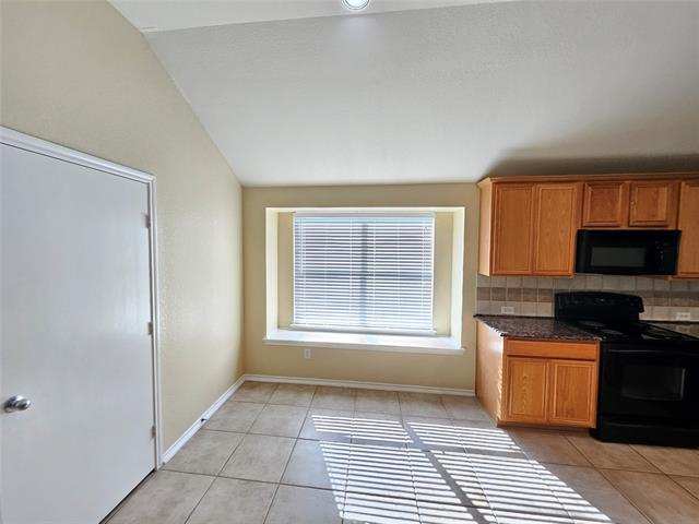 Building Photo - 1232 Sweetwater Dr