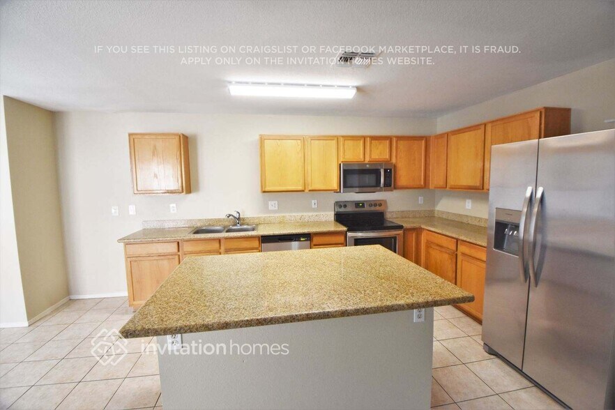 Building Photo - 10703 E Ananea Ave