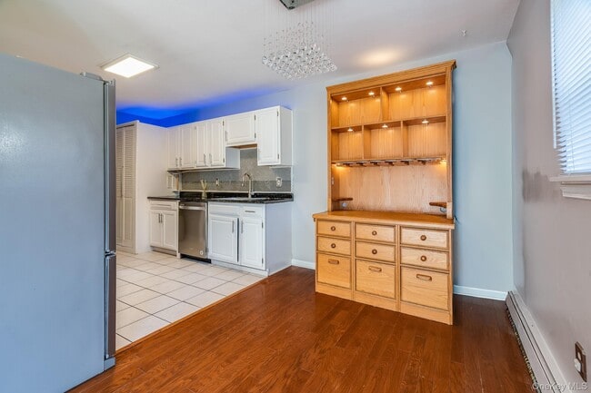 Building Photo - 23 Alpine Dr