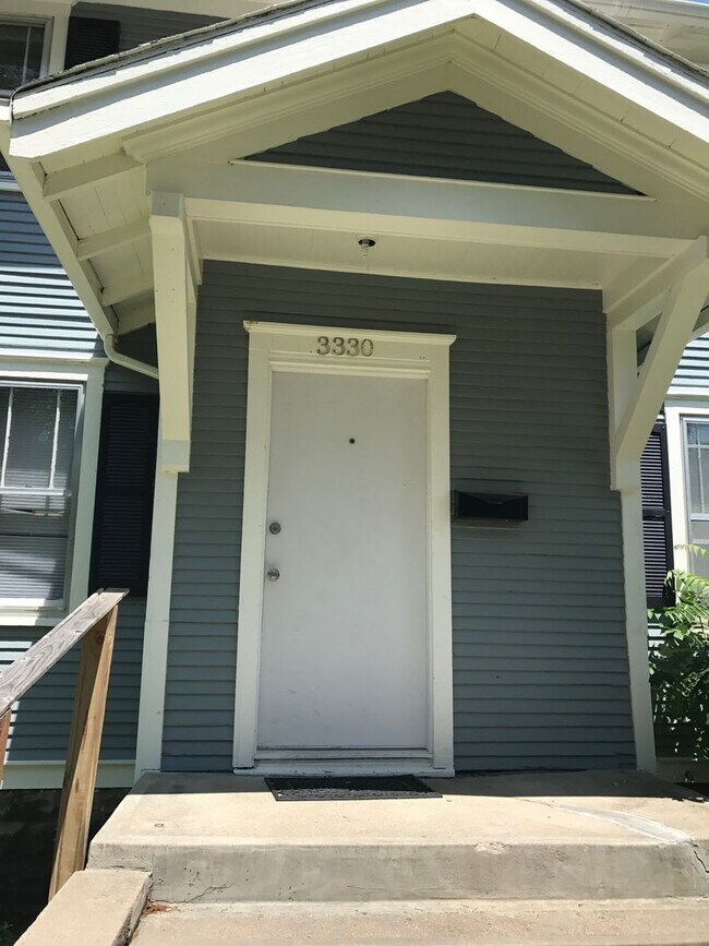 Building Photo - Spacious & Updated Craftsman House in Gifford Park