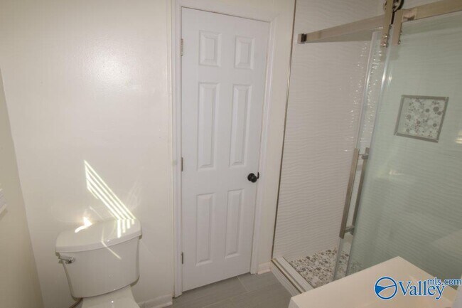 Building Photo - 4624 Daugette Dr NW