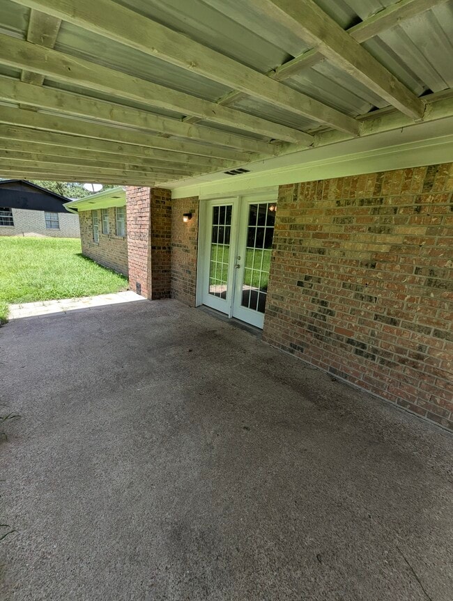 Building Photo - Brookview