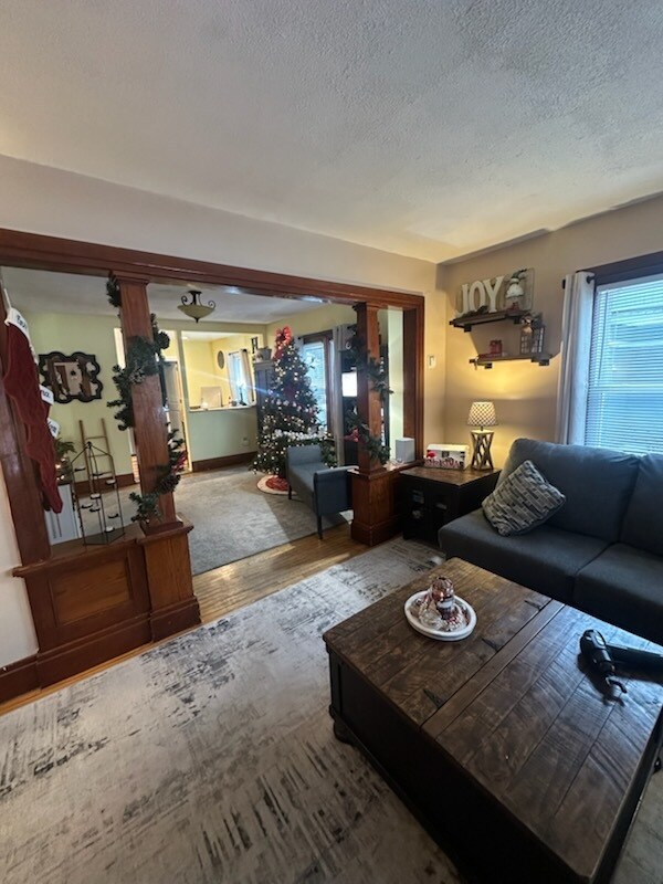 Building Photo - 31 Dix Ave