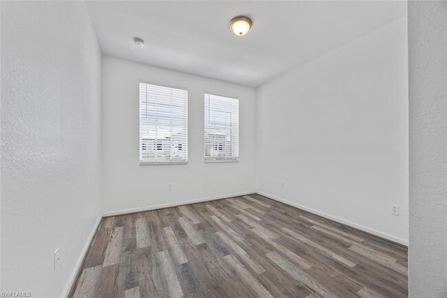 Building Photo - 7013 Romana Way
