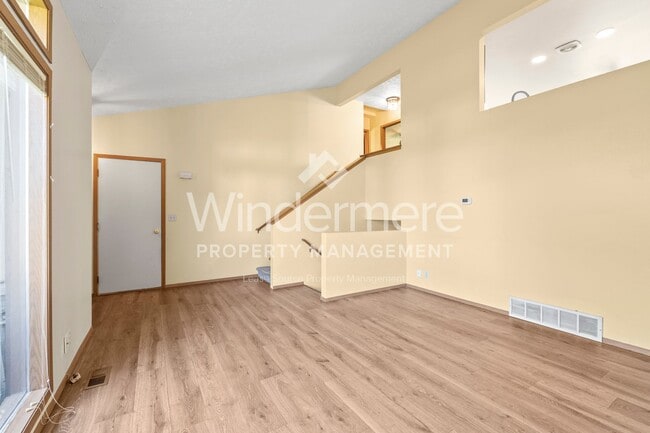 Building Photo - 506-508 S Skipworth Ct