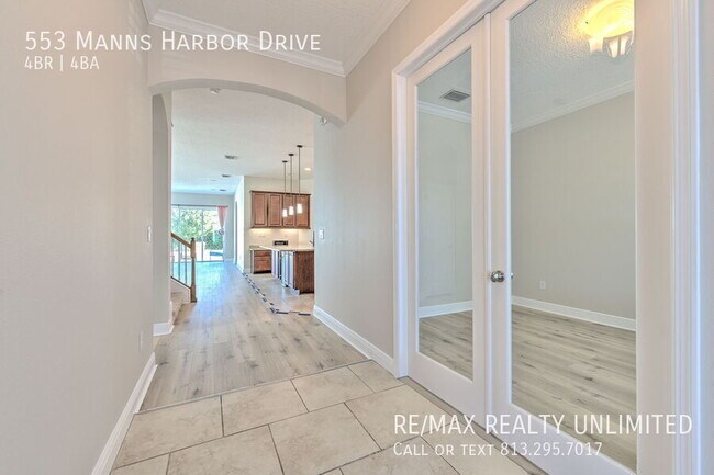 Building Photo - 553 Manns Harbor Dr