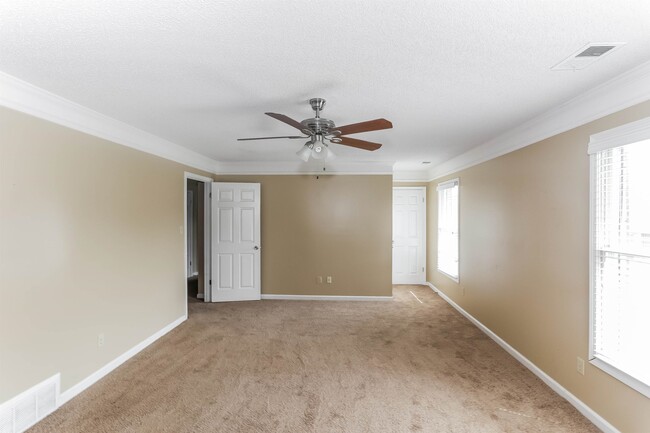 Building Photo - 9083 Hearth Stone Cove