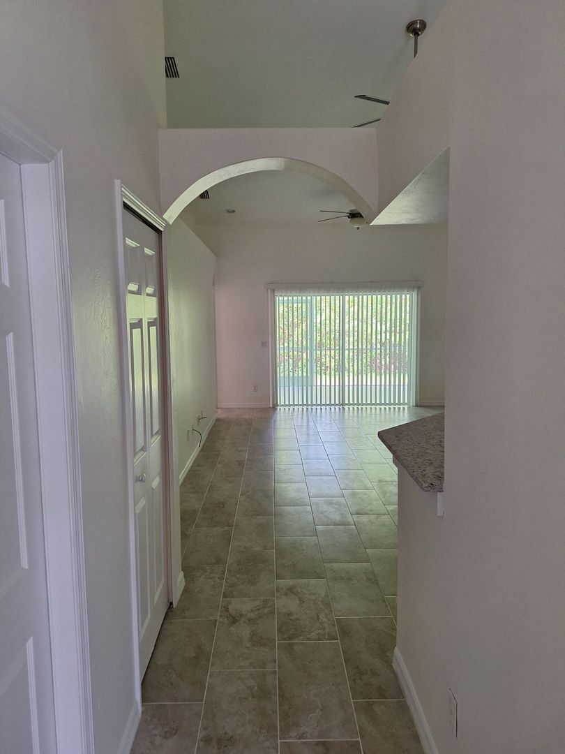 Building Photo - 4613-4615 29th St SW