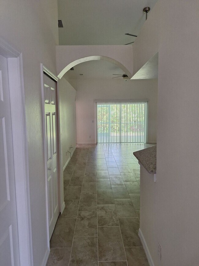 Building Photo - 4613-4615 29th St SW