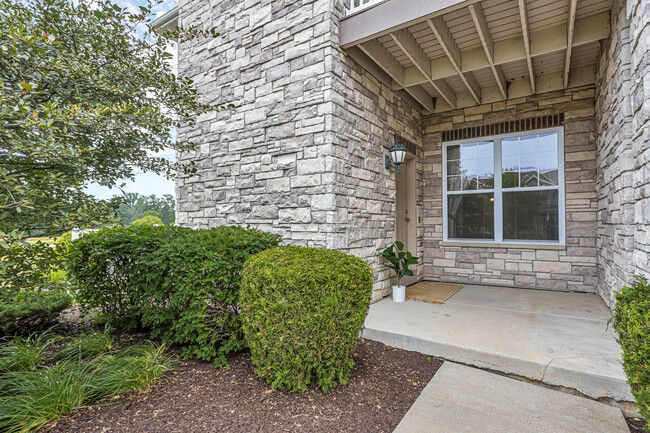 Building Photo - 4666 Sagewood Cir