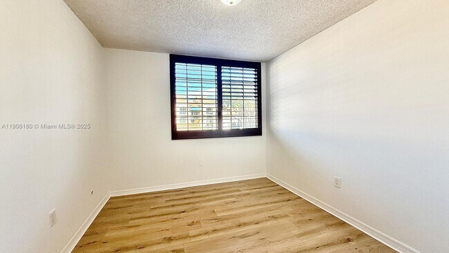 Building Photo - 1727 Village Blvd