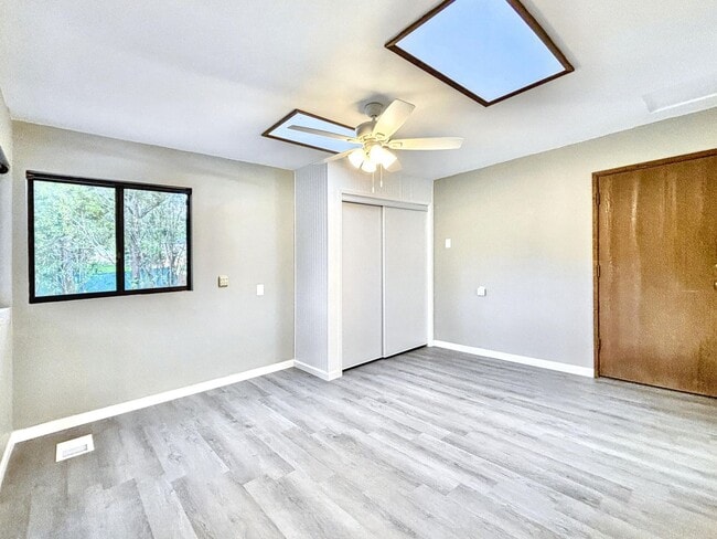 Building Photo - 3 Bed & 2.5 Bath House in Fallbrook, CA / ...