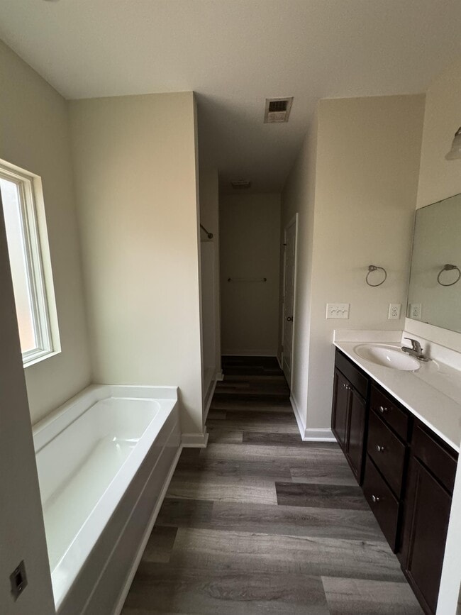 Building Photo - 6733 Wisteria Dr