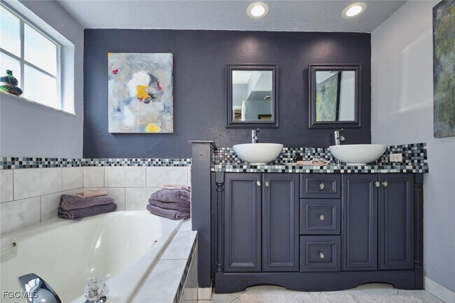 Building Photo - 109 Tuscana Ct