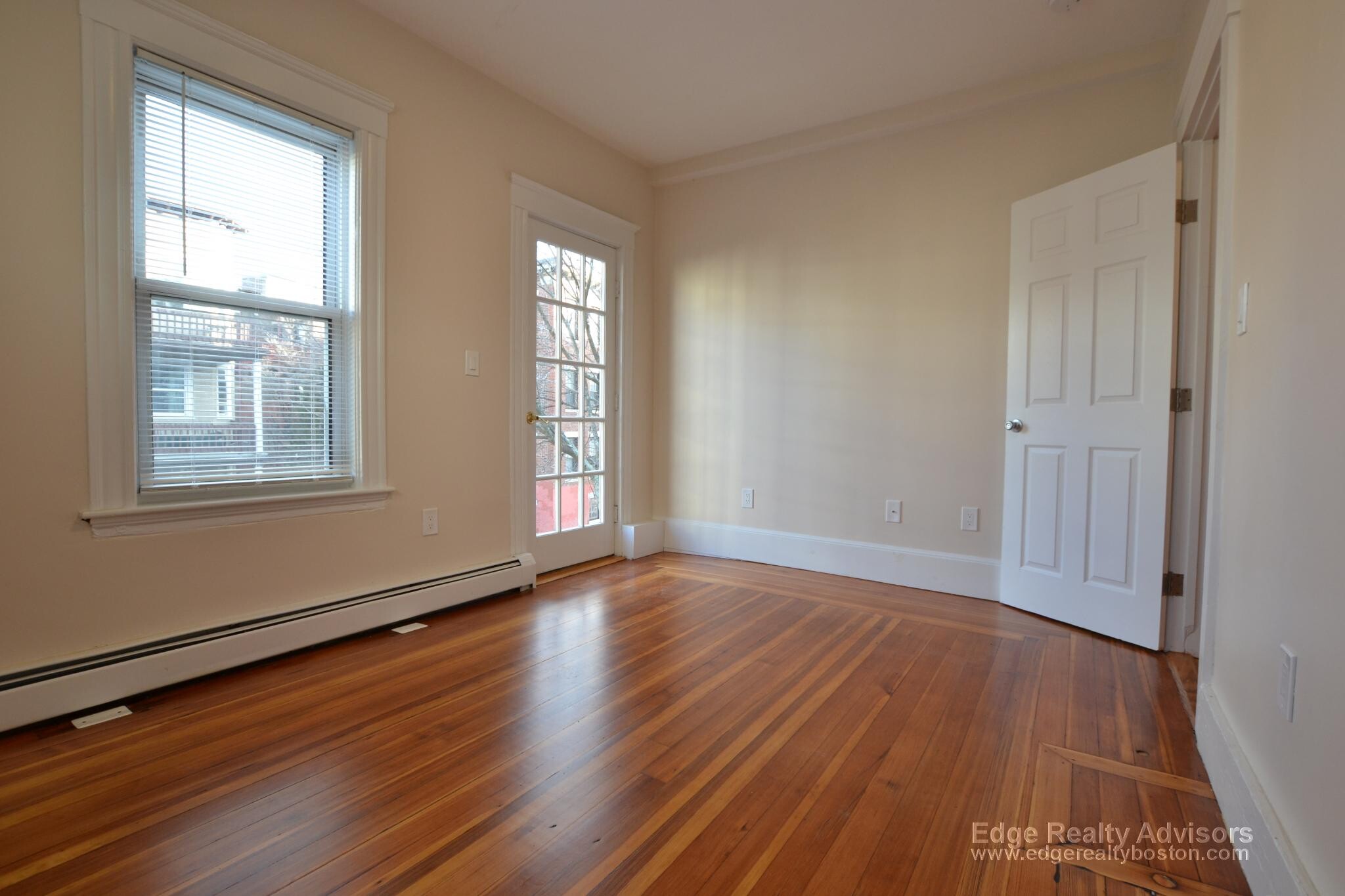 Building Photo - 12 Chester St