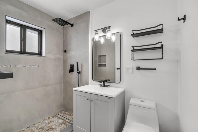 Building Photo - 8773 SW 36th St