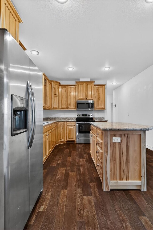 Building Photo - 6720 SW Minter Bridge Rd