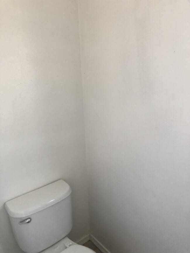 Building Photo - 207 E Center St