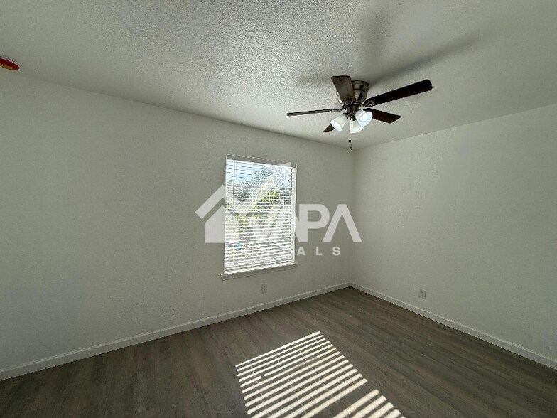 Building Photo - 7319 Walnut Valley Dr