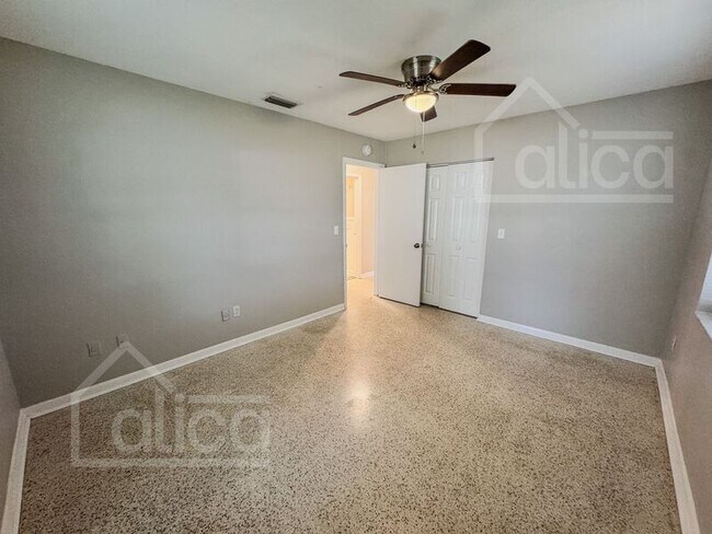 Building Photo - 7176 Lockwood St
