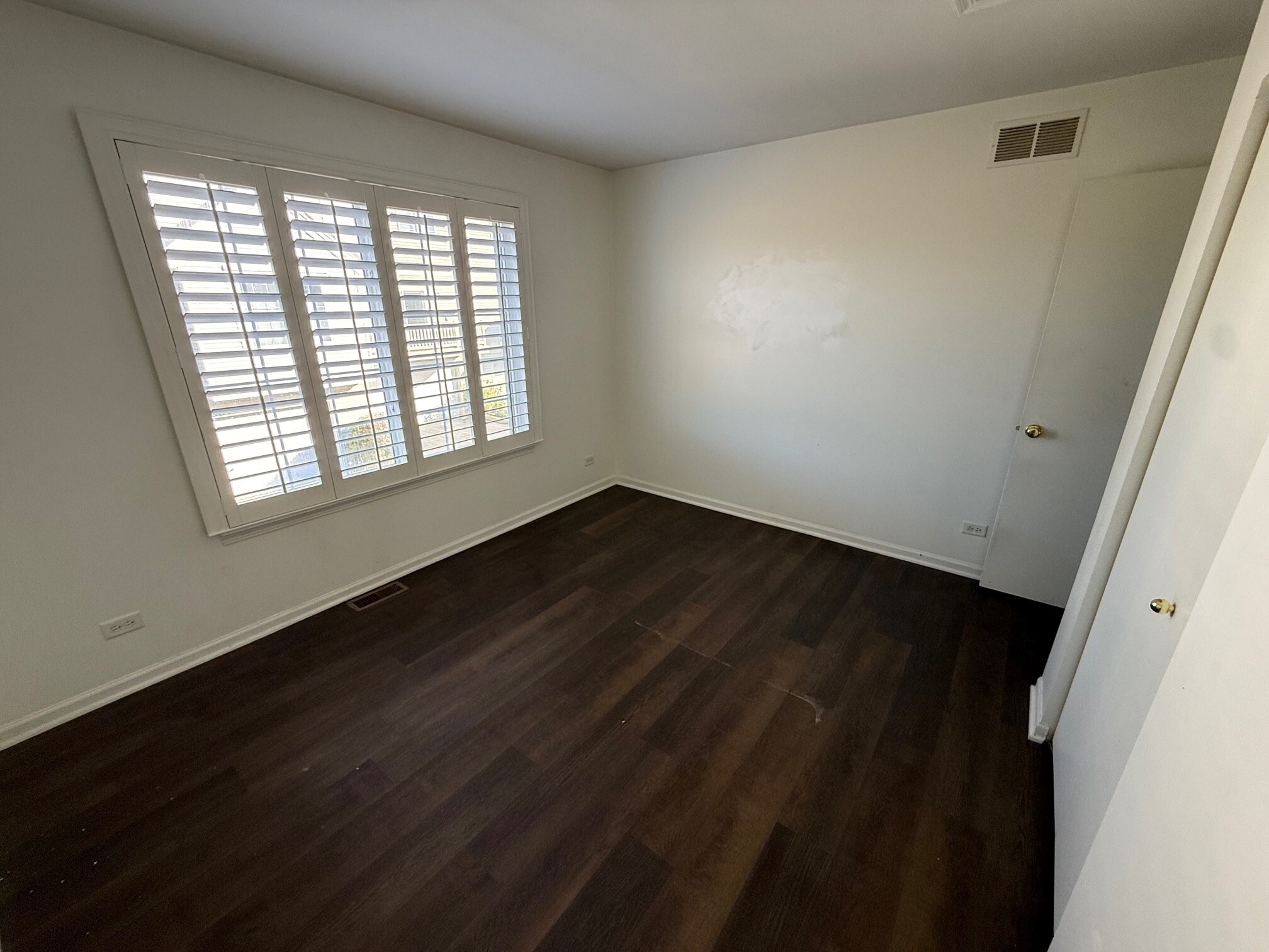 Building Photo - 1586 New Haven Dr