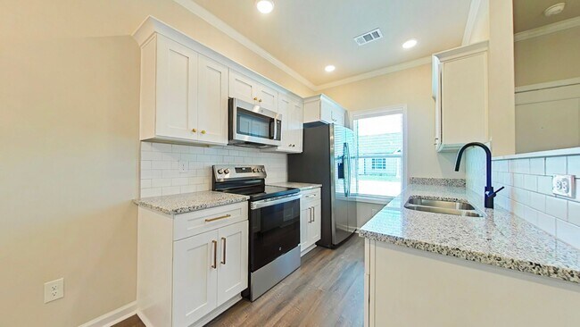 Building Photo - Brand new townhome close to Fort Eisenhower!