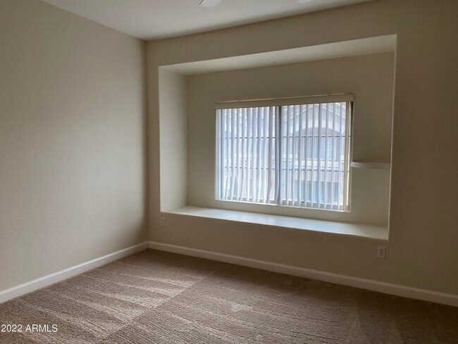 Building Photo - 4465 E Paradise Vlg Pkwy S