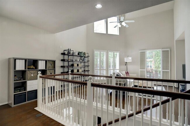 Building Photo - 3002 Terrace Hills Ln