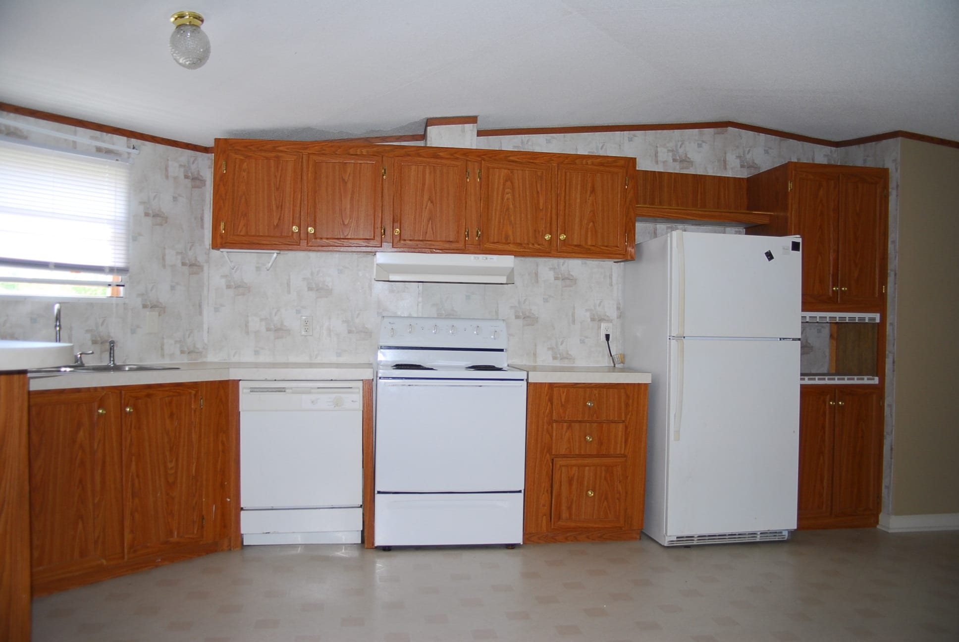 Building Photo - 14054 Mays Rd