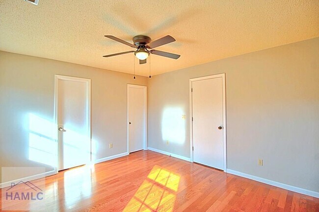 Building Photo - 942 Gulfstream Rd