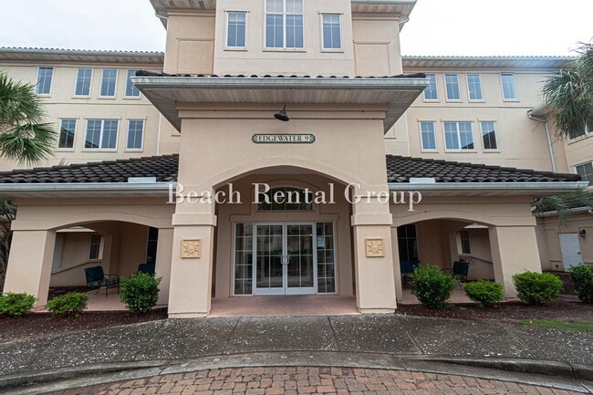 Building Photo - 2180 Waterview Dr