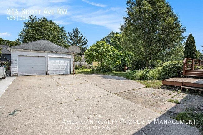 Building Photo - 314 Scott Ave NW