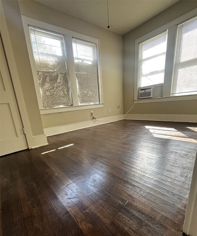 Building Photo - 714 N 1st St