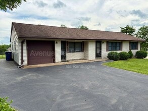 Building Photo - 608 Connie Ln