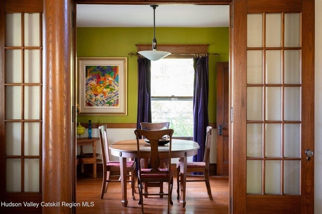 Building Photo - 703 Church Ave