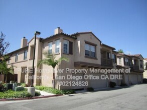 Building Photo - 621 Sumner Way