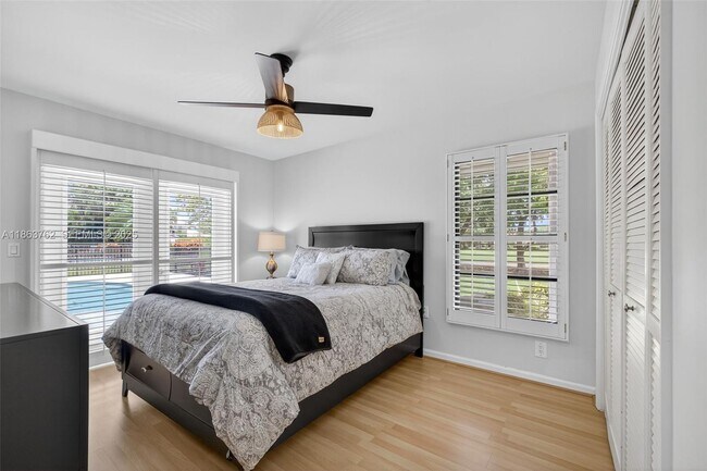 Building Photo - 15 Balfour Rd E