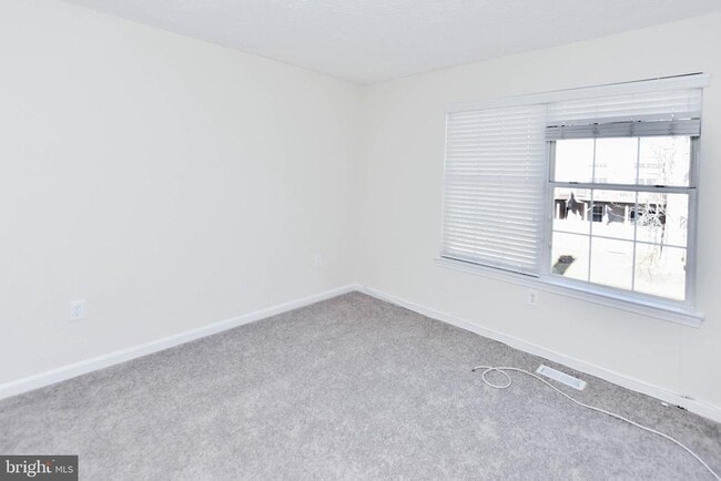 Building Photo - 5908 Grenfell Loop