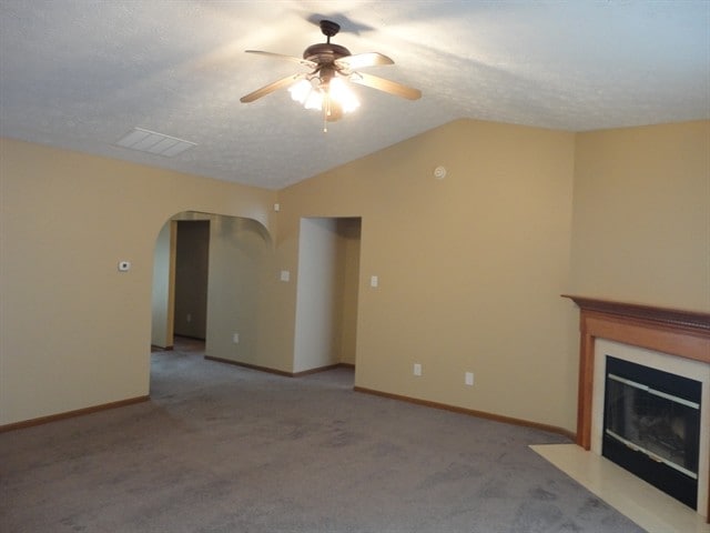 Building Photo - 1484 Persimmon Cir