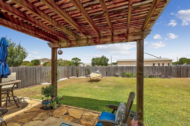 Building Photo - 316 Swenson Dr